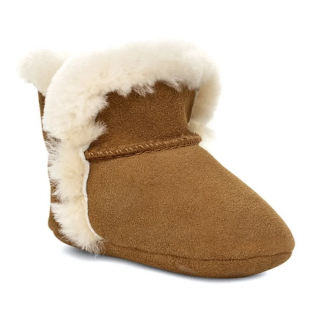 UGG Baby Lassen Ankle Boot in Chestnut